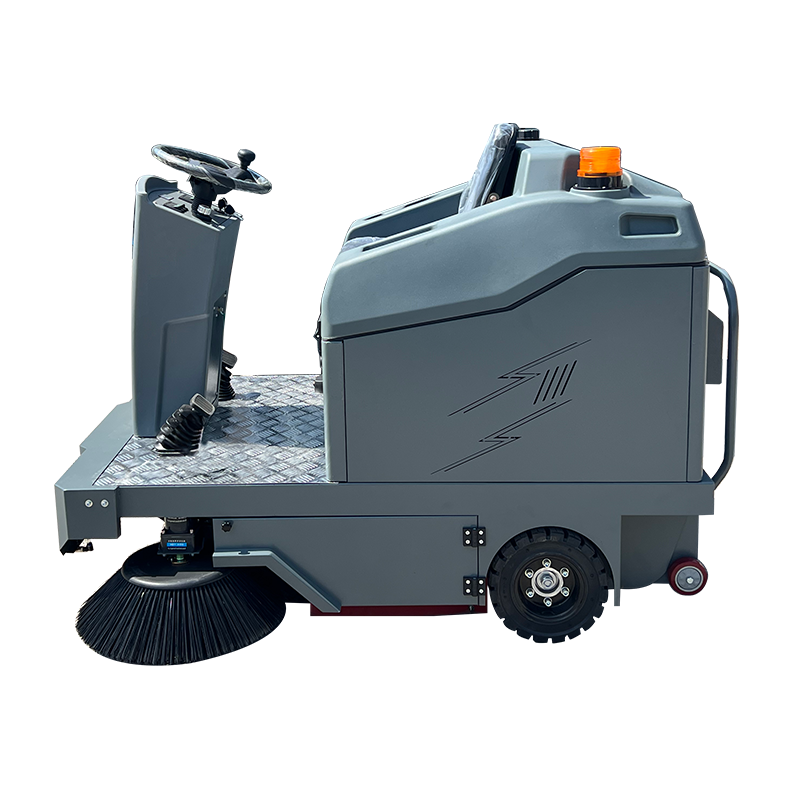 S15 Disc Brake Systemwater Tank Capacity150L Pang-industriya na pagsakay-sa walis S15 Disc Brake Systemwater Tank Capacity150L Pang-industriya na pagsakay-sa walis